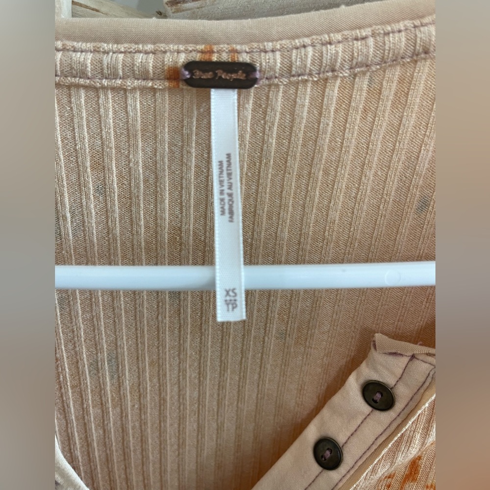 NWT FREE PEOPLE Ribbed Long Sleeve Floral Top - Picture 12 of 13